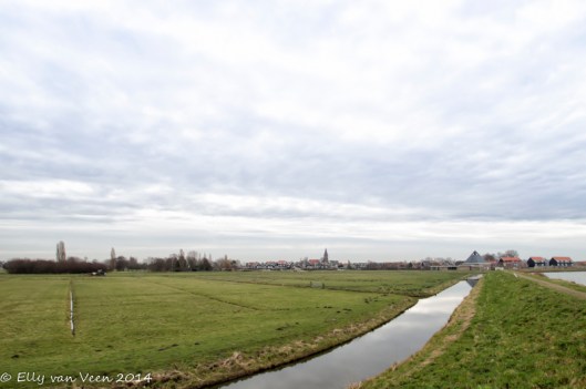 Wandelen langs de dijk